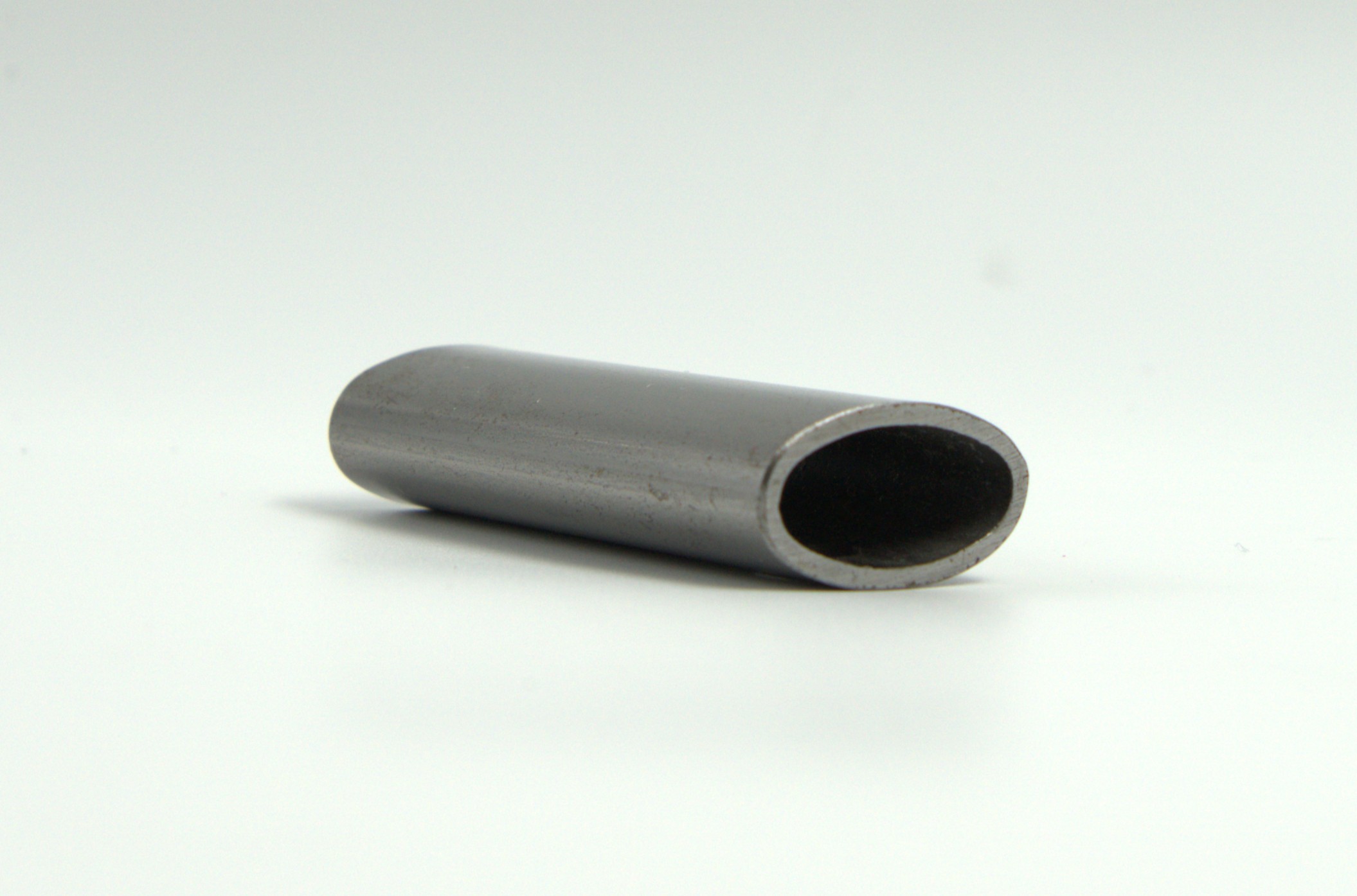 1.6x31.8x21.6 Oval Mild Steel 6.1